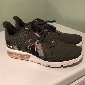 Nike Air Max Camo 9.5